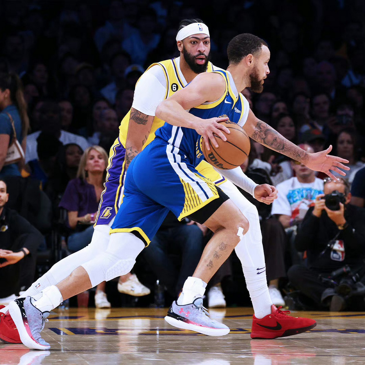 勇士轻取雄鹿，戈贝尔关键制胜