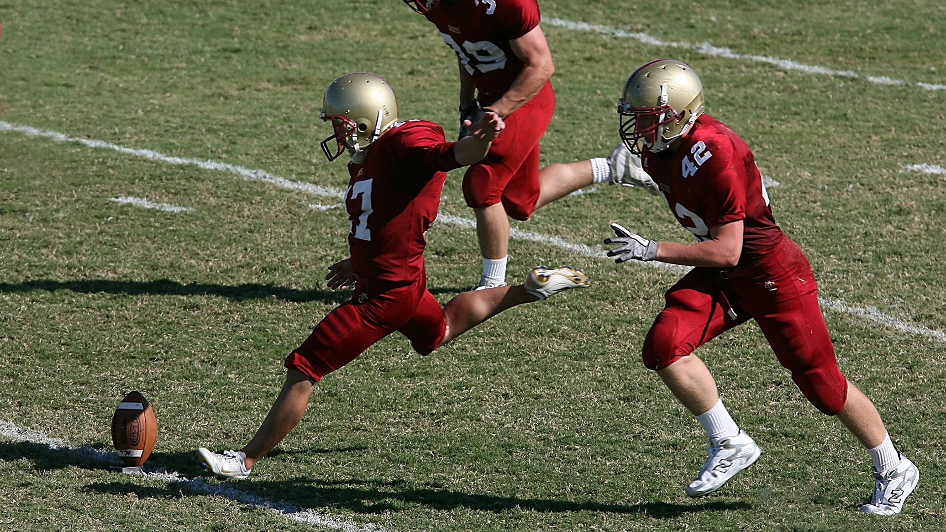 东决关键战之夜，伊萨克扛起全队，用沉默的脊梁撑起一座城