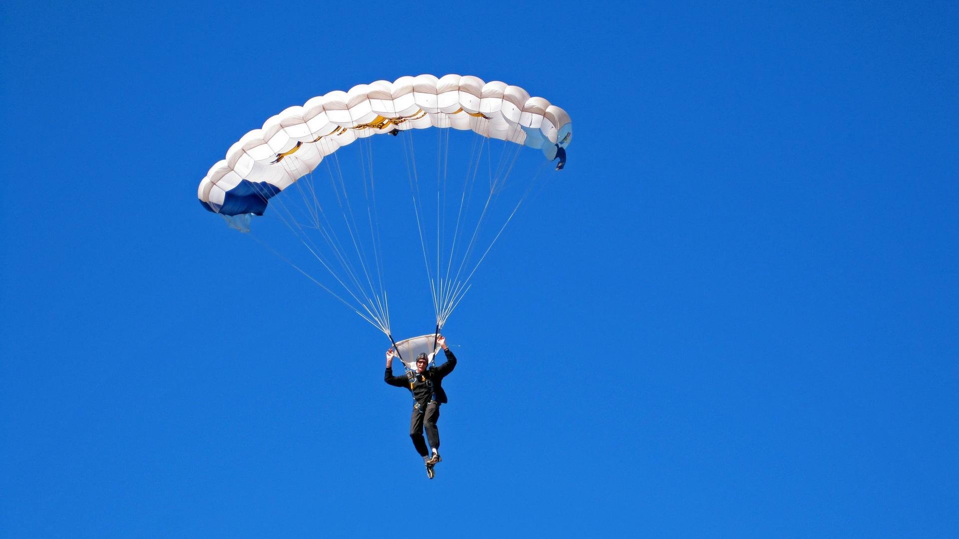 意甲焦点战之夜,保罗比赛走势一手掌控